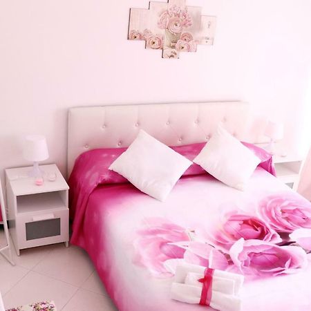 Anchor And Rose Apartment ซาแลร์โน ภายนอก รูปภาพ