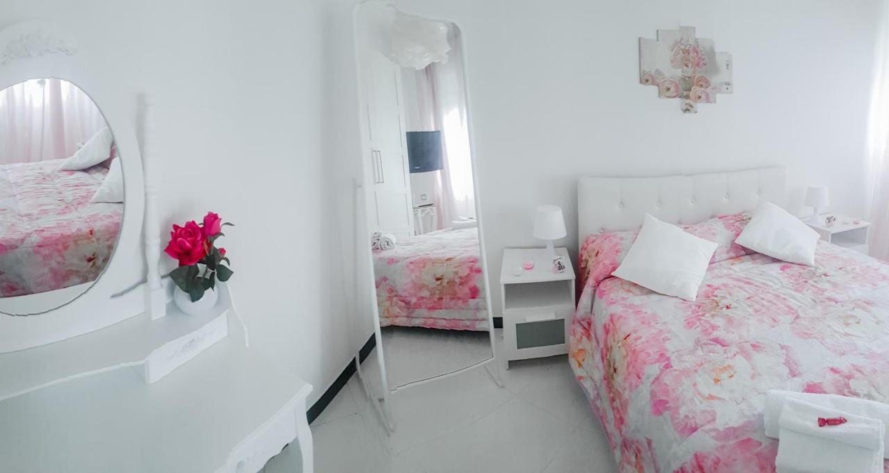Anchor And Rose Apartment ซาแลร์โน ภายนอก รูปภาพ