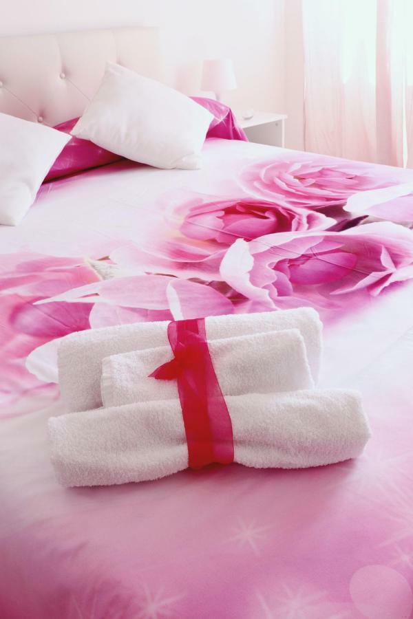 Anchor And Rose Apartment ซาแลร์โน ภายนอก รูปภาพ