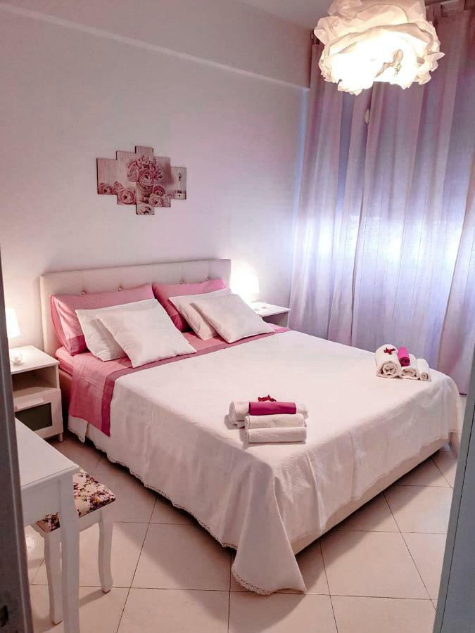Anchor And Rose Apartment ซาแลร์โน ภายนอก รูปภาพ