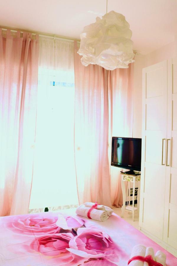 Anchor And Rose Apartment ซาแลร์โน ภายนอก รูปภาพ