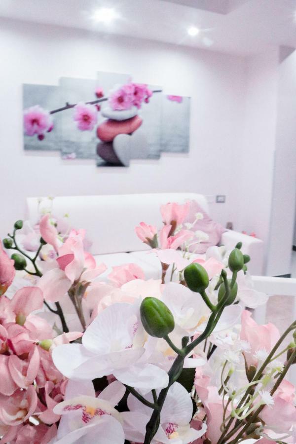 Anchor And Rose Apartment ซาแลร์โน ภายนอก รูปภาพ