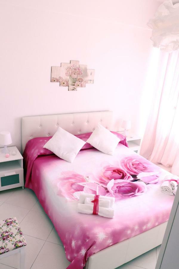 Anchor And Rose Apartment ซาแลร์โน ภายนอก รูปภาพ